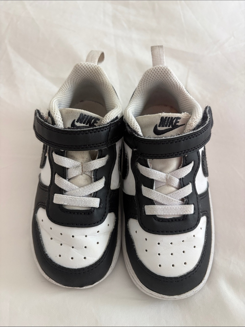 Nike Kids Black and White Velcro Sneakers
